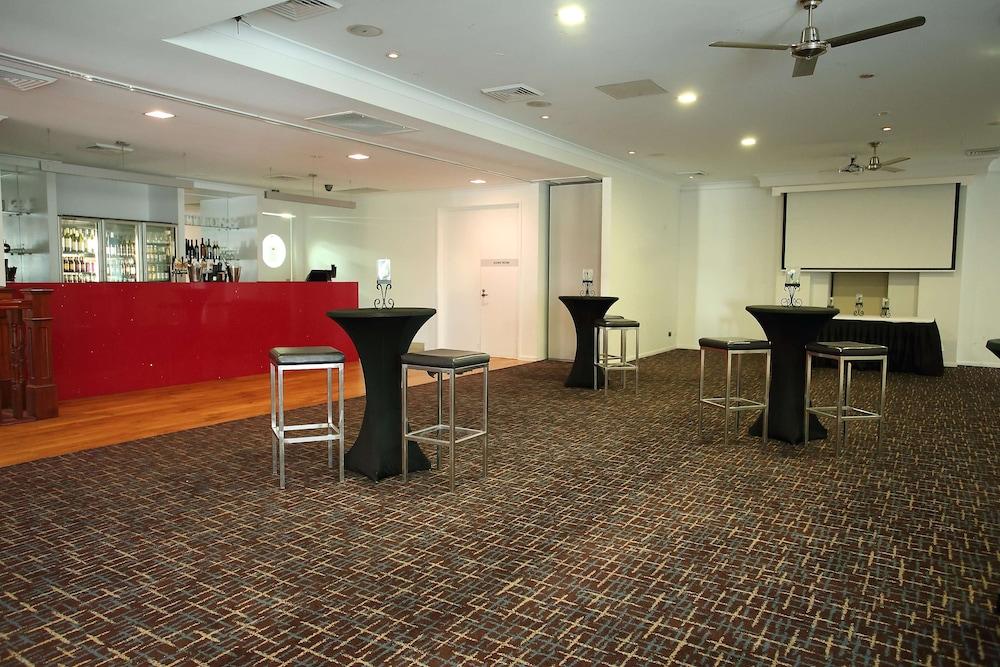 Oaks Townsville Metropole Hotel المظهر الخارجي الصورة