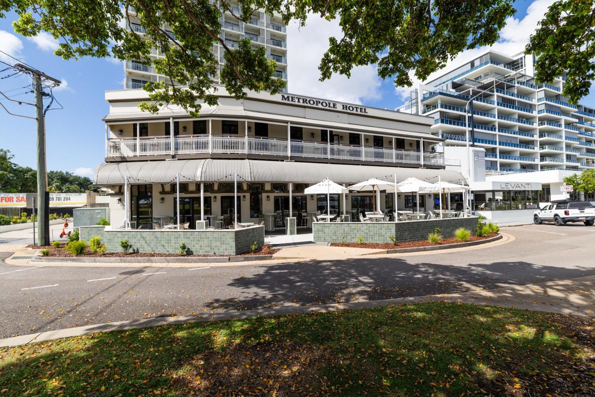 Oaks Townsville Metropole Hotel المظهر الخارجي الصورة