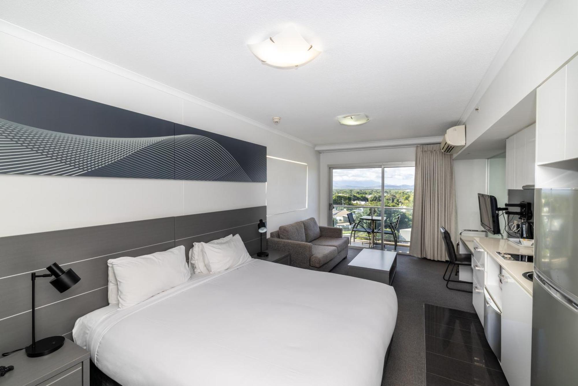Oaks Townsville Metropole Hotel المظهر الخارجي الصورة