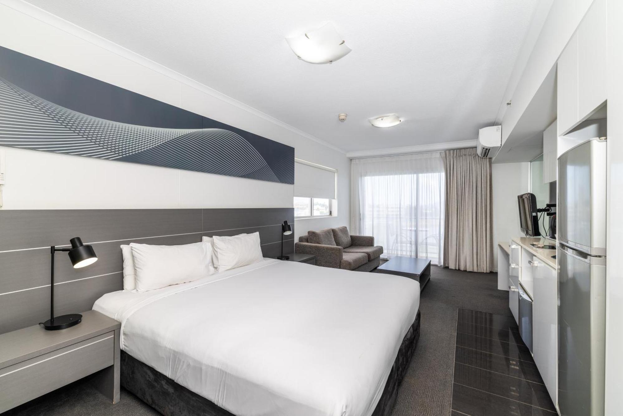 Oaks Townsville Metropole Hotel المظهر الخارجي الصورة