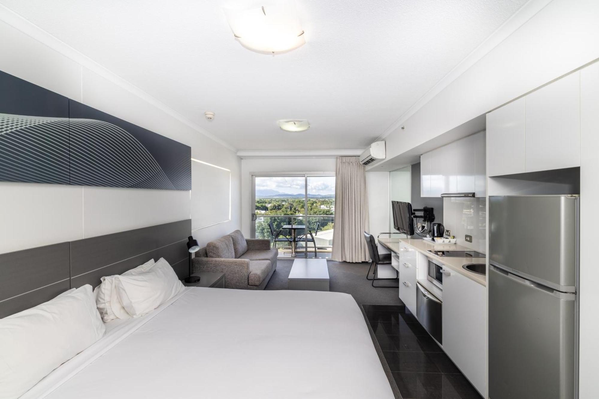 Oaks Townsville Metropole Hotel المظهر الخارجي الصورة