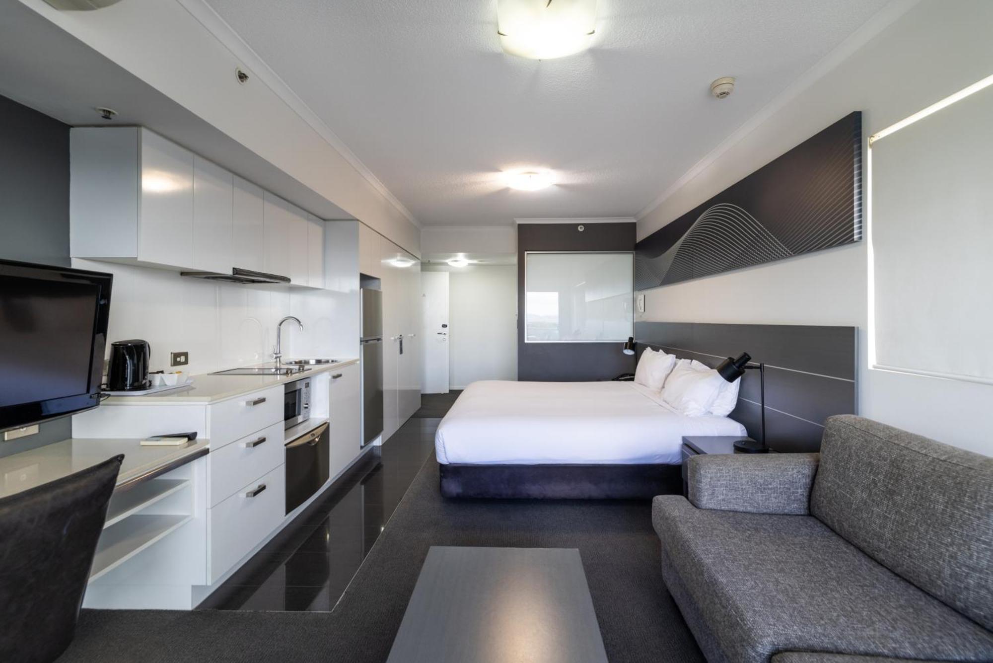 Oaks Townsville Metropole Hotel المظهر الخارجي الصورة
